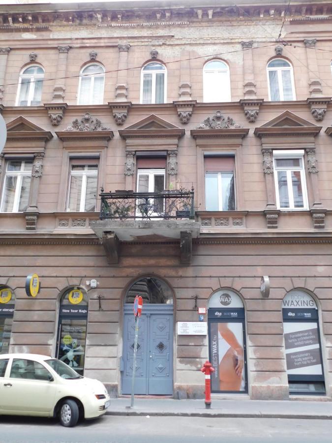 The Wonder Deer Apartment Next To The Opera Self Check-In Budapest Exterior foto